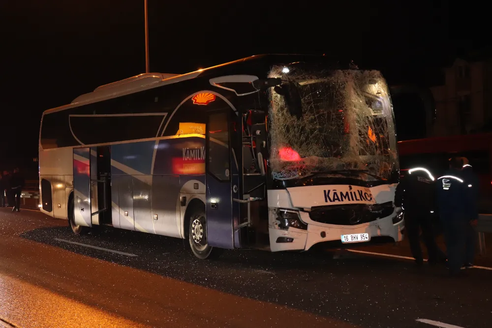 Ünye’de yolcu otobüsleri çarpıştı: 1 çocuk yaralı