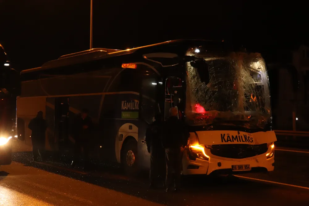 Ünye’de yolcu otobüsleri çarpıştı: 1 çocuk yaralı