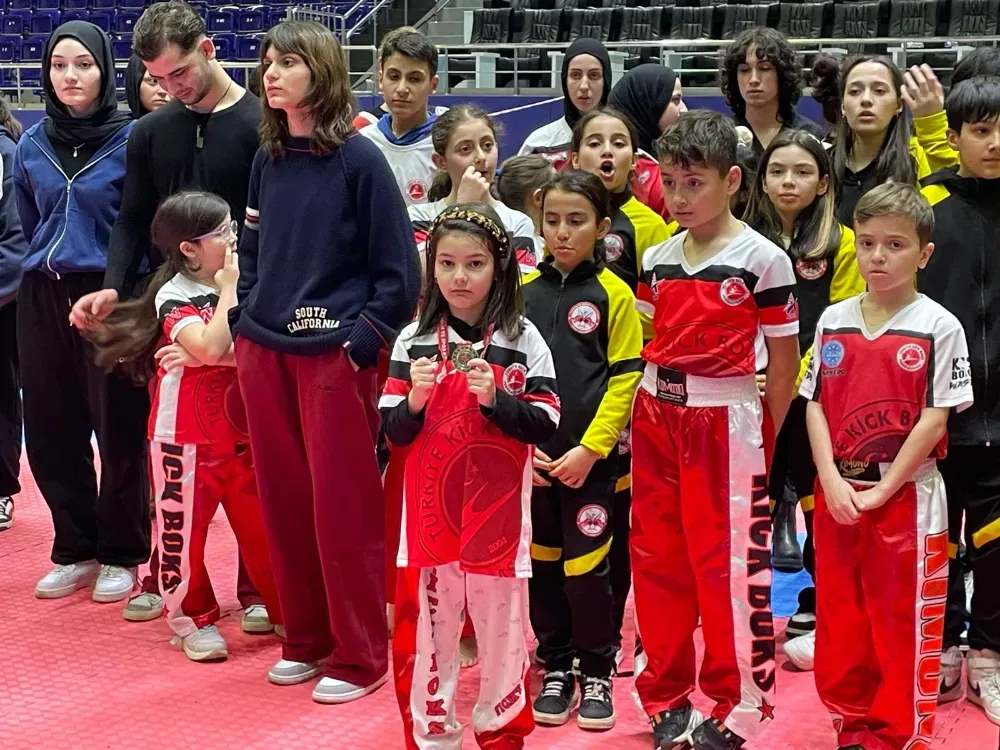 Ünyeli Kick Boksçular Ordu’ya damga vurdu; 7 sporcuyla 7 şampiyonluk