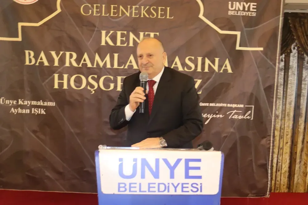 Ünye’de Geleneksel Kent Bayramlaşması Yoğun Katılımla Gerçekleşti